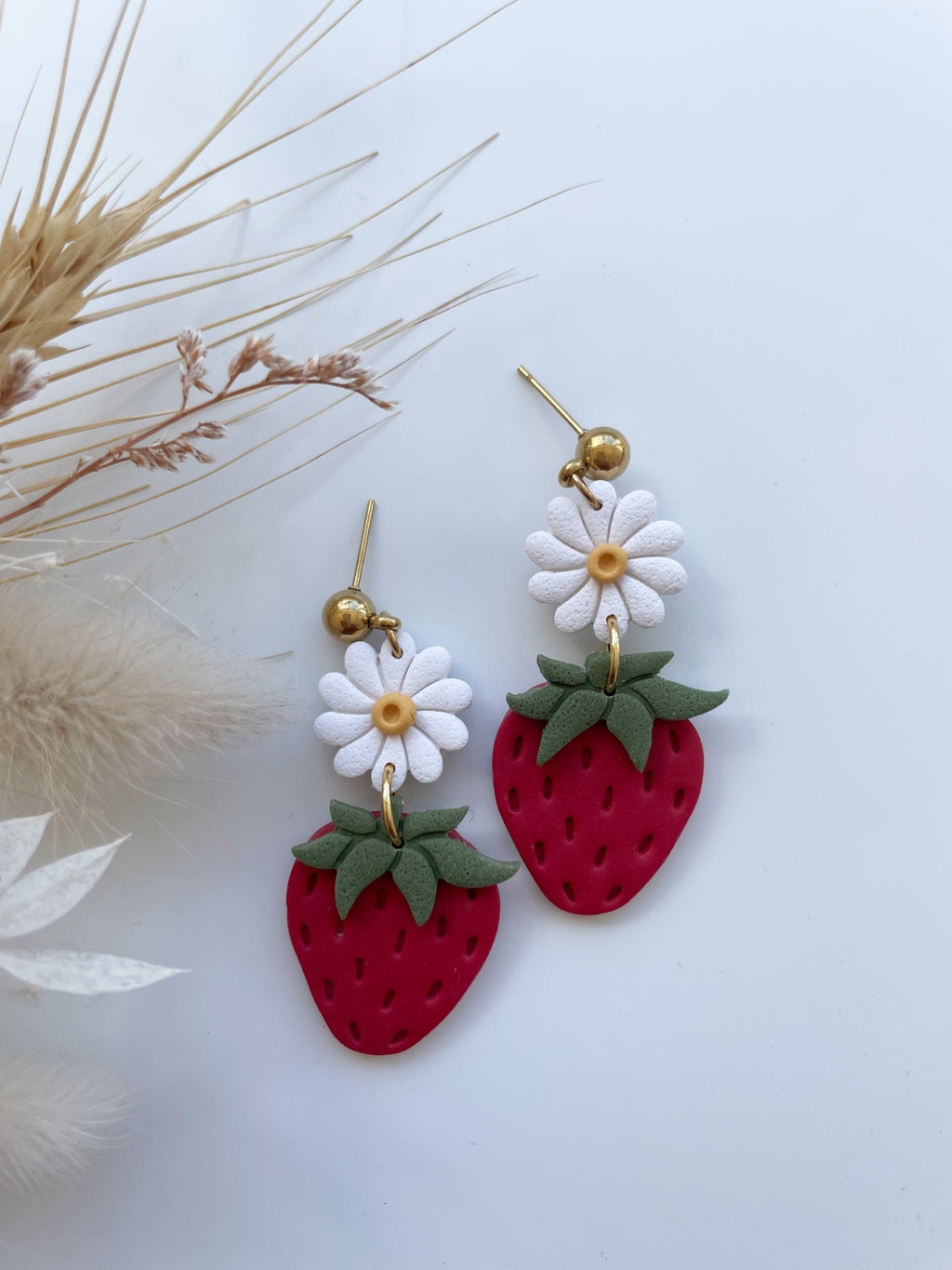 Daisies & Strawberries