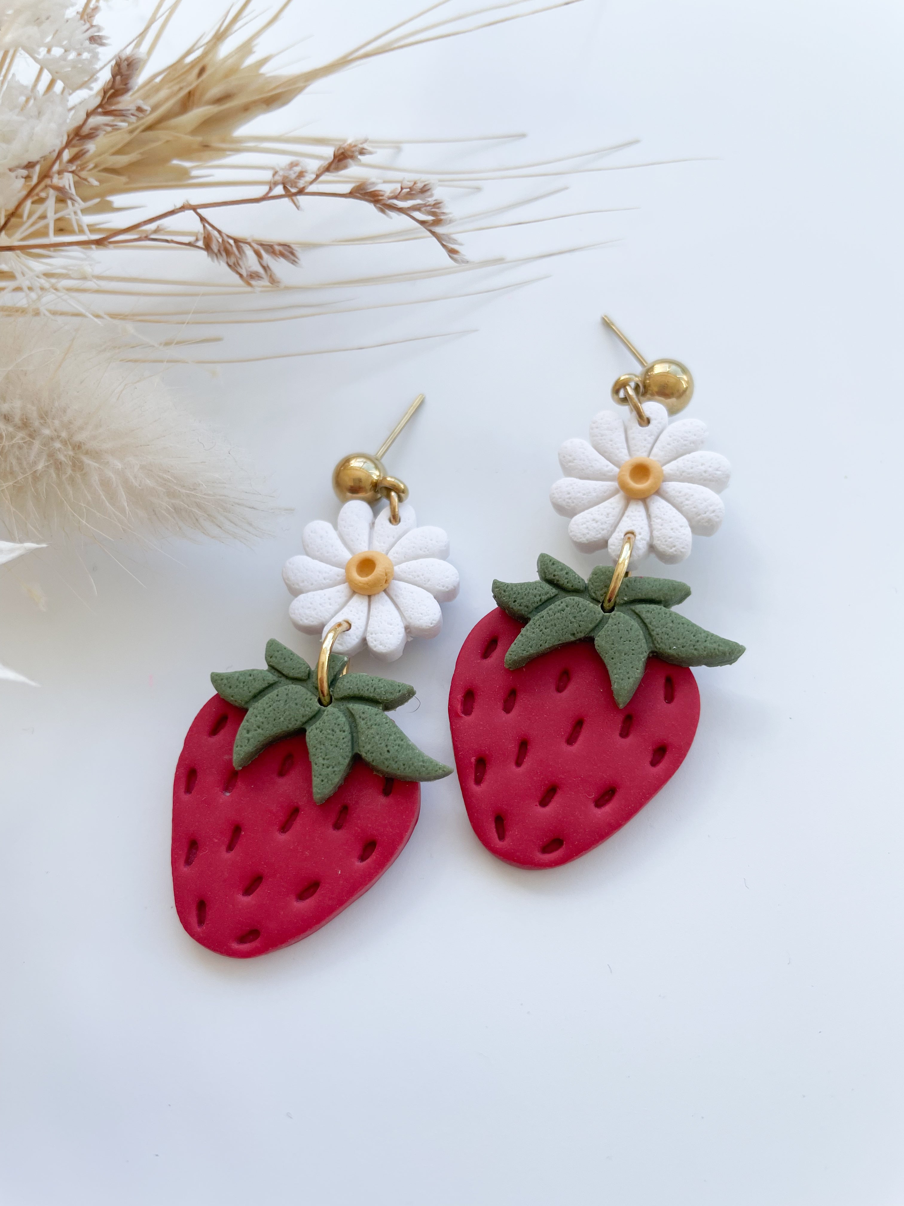 Daisies & Strawberries