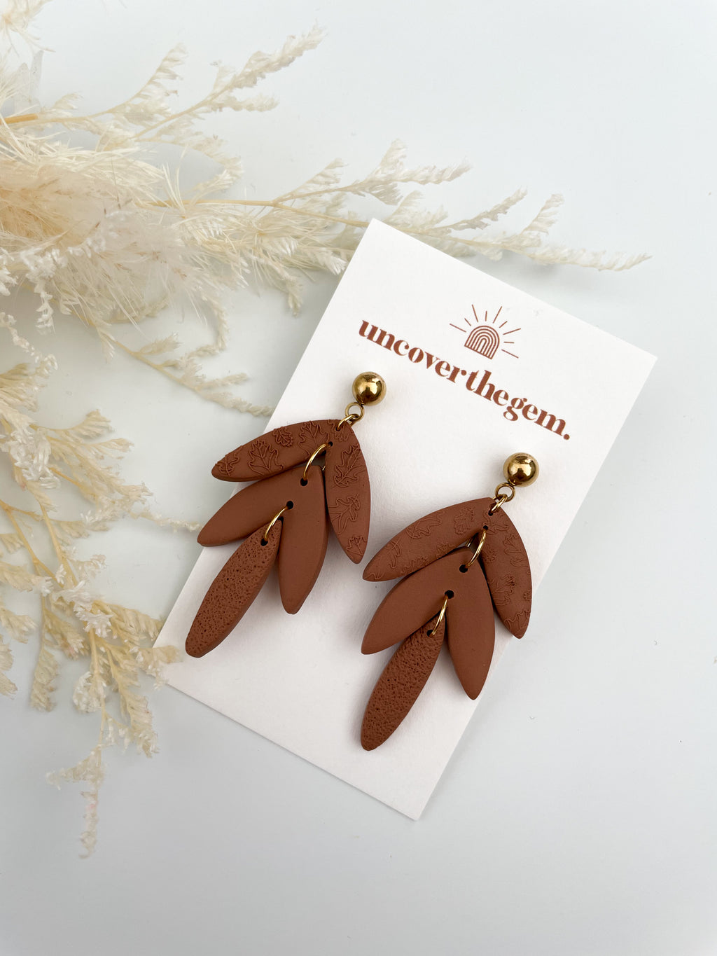 Orange-brown leaf drop