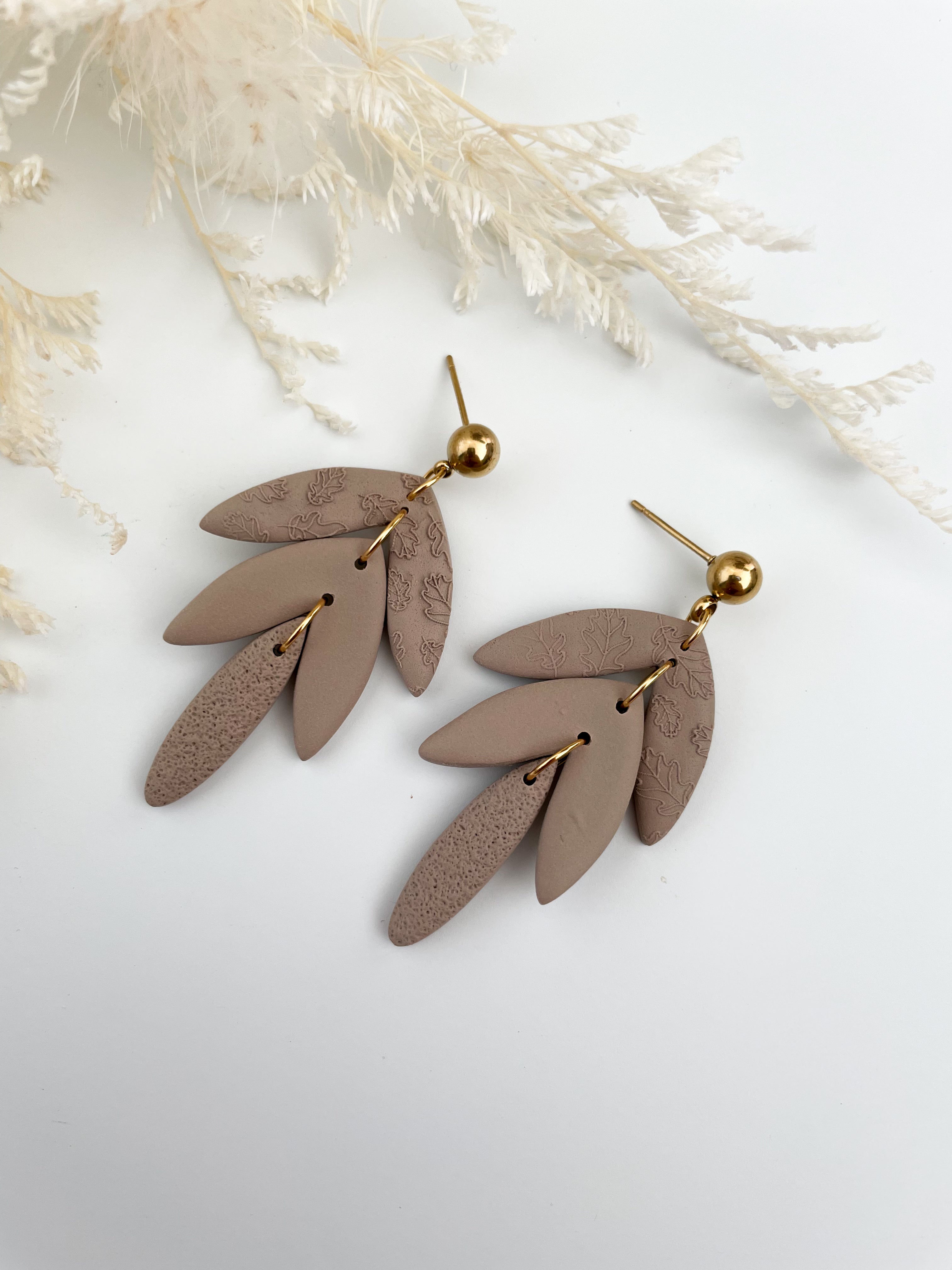 Stone leaf drop