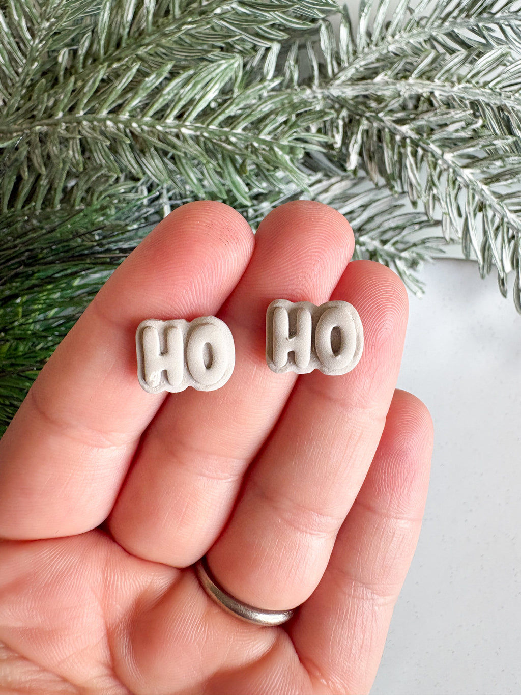 Ho Ho studs