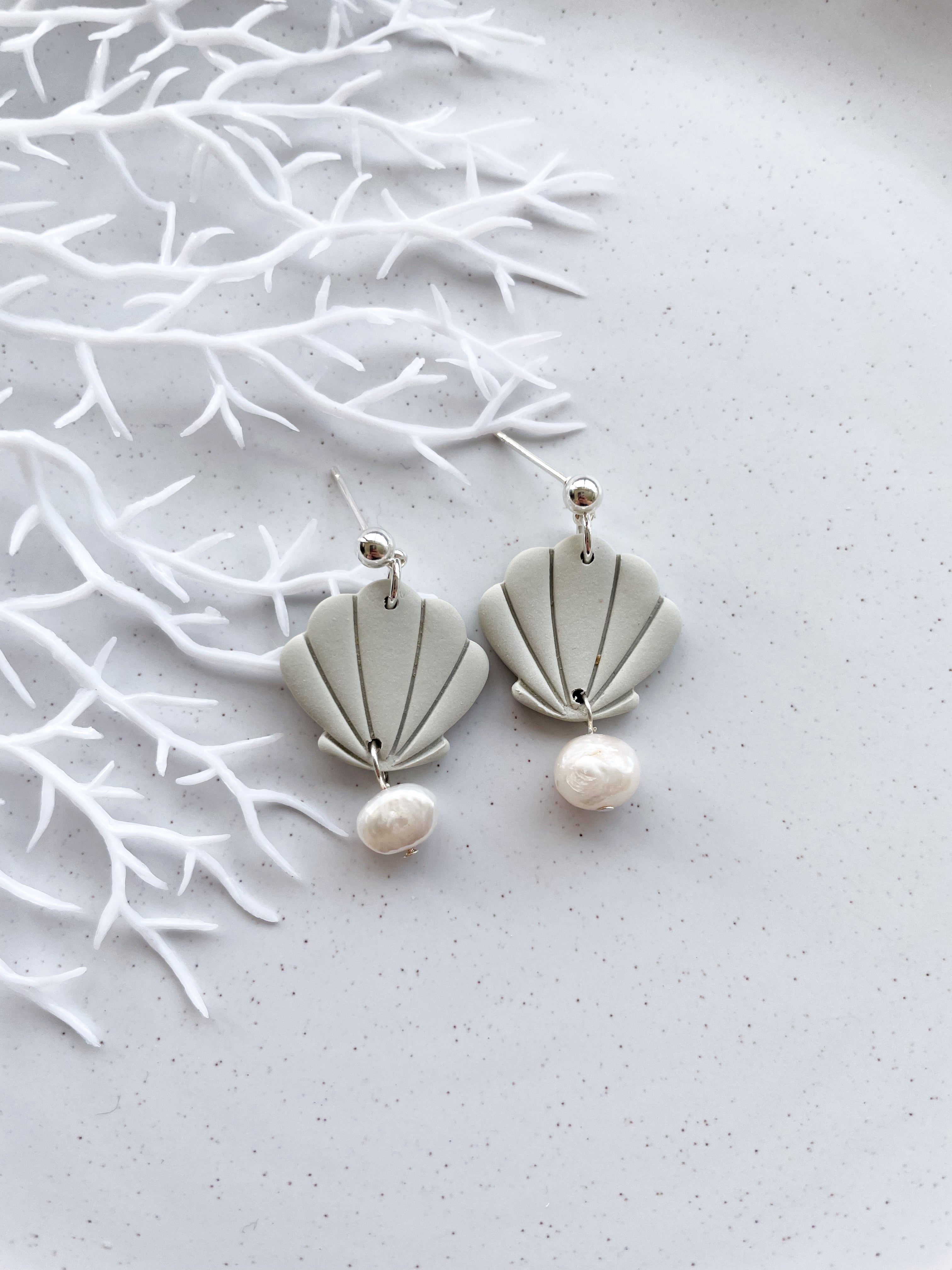 Green Clam & Pearl